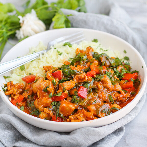 Spiced Pakistani-Style Chicken Curry with Bell Pepper, Spinach & Rice